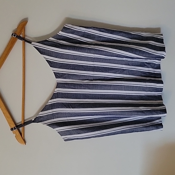 ELIANE ROSE~ Camisole, S - Picture 1 of 6